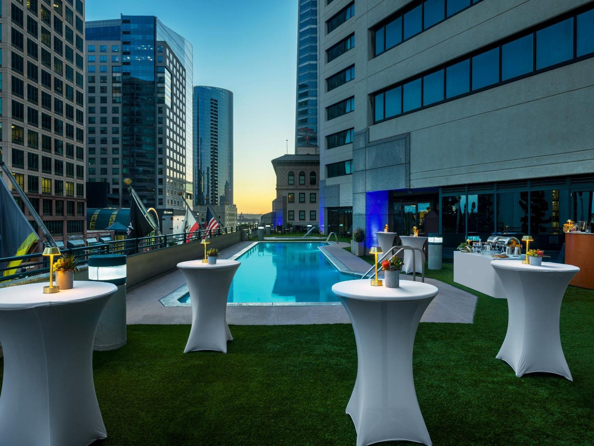 The Westin San Diego Bayview Exterior photo